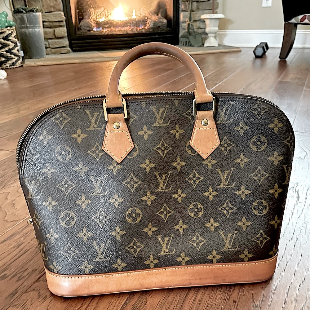 AUTHENTIC💯 Louis Vuitton PM-ALMA   Monogram Canvas, code BA0968